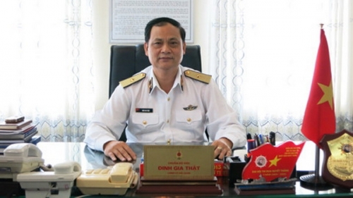 Phó Đô đốc Hải quân lên tiếng minh oan cho ‘em bé Hà Nội’ Lan Hương - Ảnh 1