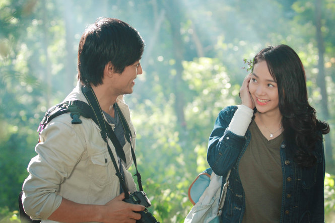 Diễn viên Quý Bình và Minh Hằng trong phim Bao giờ có yêu nhau. Phim dán nhãn NC16 - Ảnh: ĐPCC