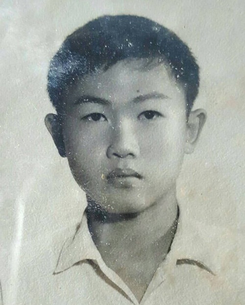 Jiratchaya Sirimongkolnawin trước khi chuyển giới thành nữ.