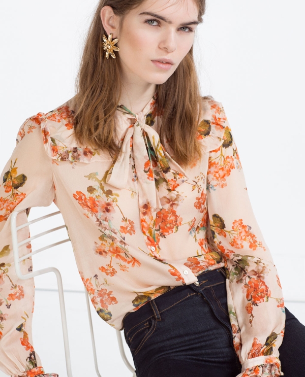 Image 3 of PRINTED BLOUSE from Zara