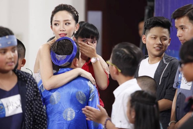 Vietnam Idol Kids Thí sinh bật khóc nức nở vì gặp sự cố