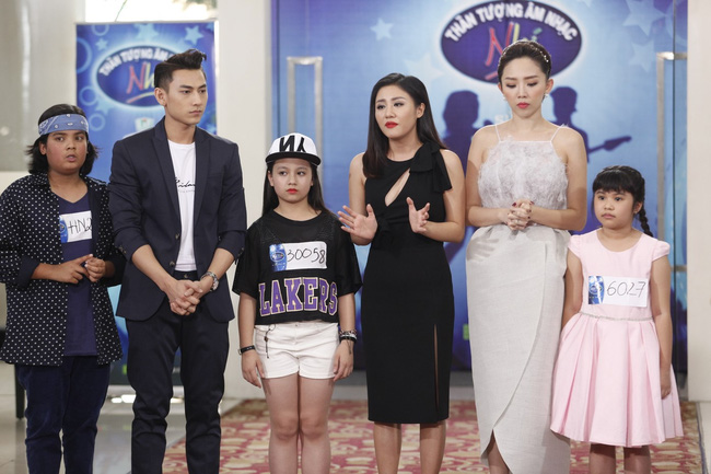 Idol nhí: Hiện tượng dân ca 13 tuổi gặp sự cố, Mai Chí Công bị loại trước liveshow - Ảnh 9.