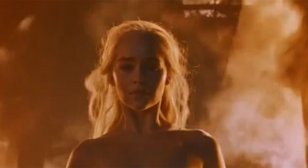  Game of Thrones 6 Sững sờ khi mẹ rồng nude trong biển lửa