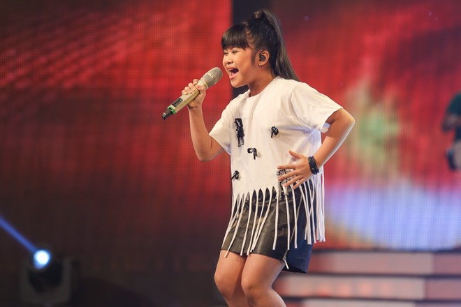 Co be xinh xan cua Vietnam Idol Kids khien Isaac 'rung dong' hinh anh 4