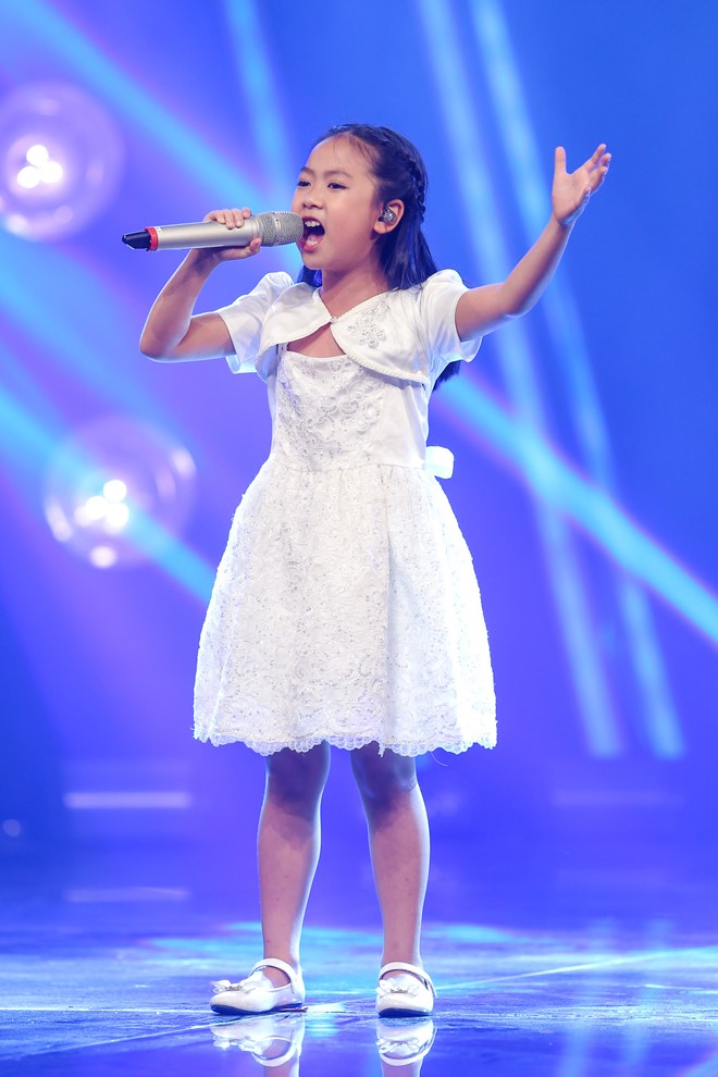 Co be xinh xan cua Vietnam Idol Kids khien Isaac 'rung dong' hinh anh 7