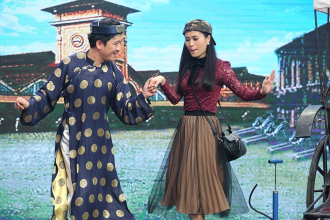 Hoai Linh hanh ha Nhan Phuc Vinh toi ta trong game show hinh anh 7