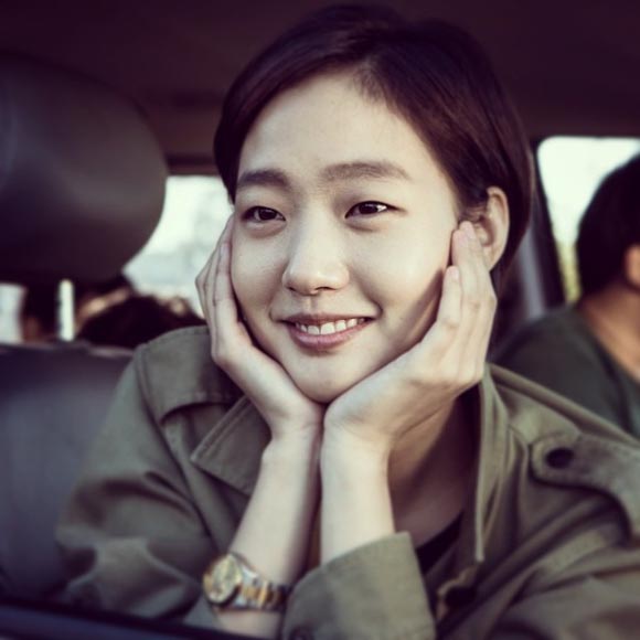 Sau Gong Yoo, biên kịch “Hậu Duệ Mặt Trời” đánh tiếng mời Lee Dong Wook, Kim Go Eun - Ảnh 1.