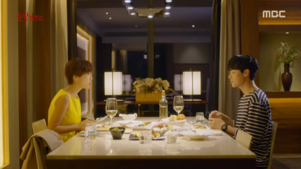 “Lucky Romance”: Hwang Jung Eum đã dùng chiêu trò gì để cưa đổ Ryu Jun Yeol? - Ảnh 9.