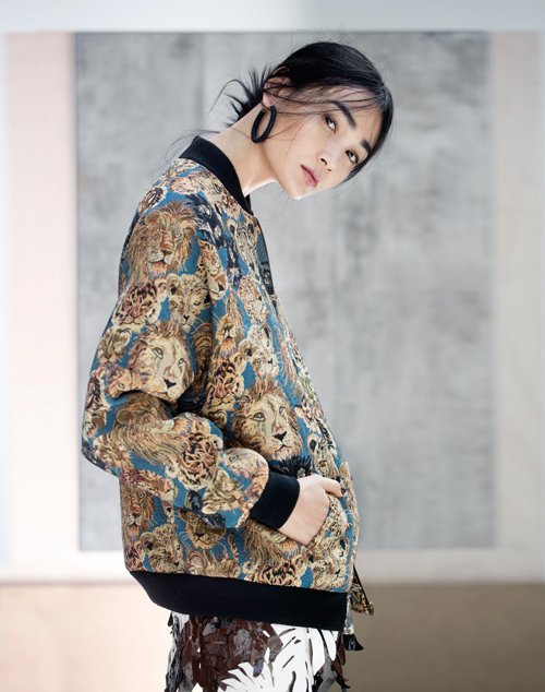 Hé lộ cátxê của chân dài catwalk đẹp nhất nhì VN