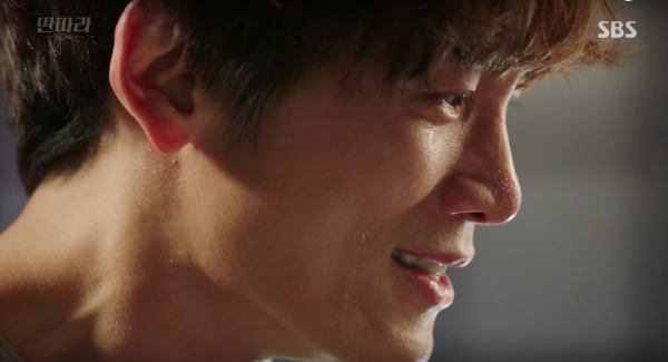 “Entertainer”: Ji Sung đầy tuyệt vọng khi phát hiện ra quá khứ “động trời” - Ảnh 4.