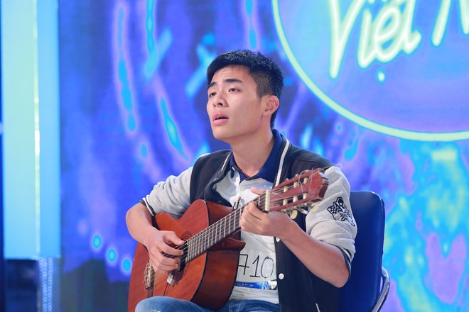 Hot boy, hot girl chua thoa man giam khao Vietnam Idol hinh anh 12