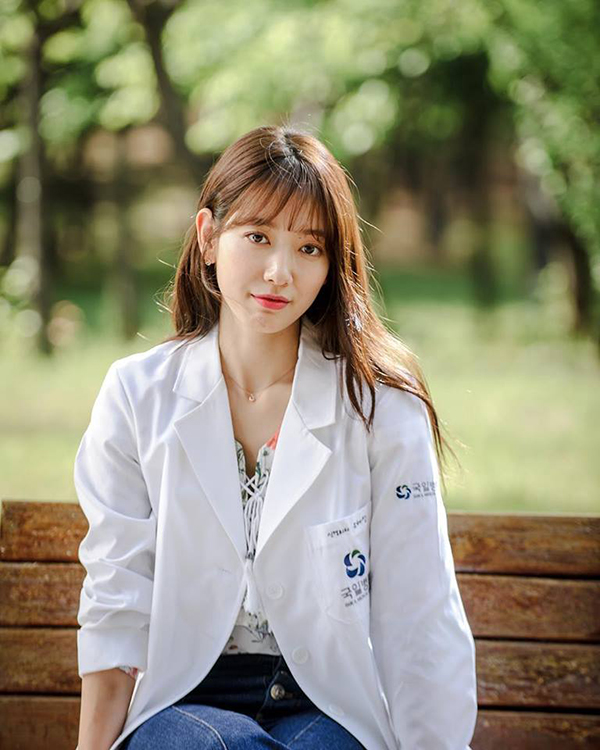 “Doctors” của Kim Rae Won – Park Shin Hye có cứu được một năm tẻ nhạt của SBS? - Ảnh 15.