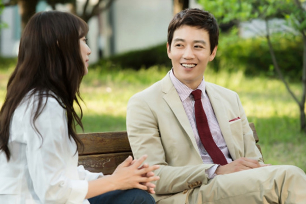 “Doctors” của Kim Rae Won – Park Shin Hye có cứu được một năm tẻ nhạt của SBS? - Ảnh 10.
