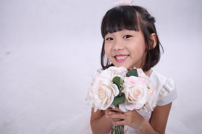 Thai Thuy Linh khoe 'con anh con em con chung ta' hinh anh 4