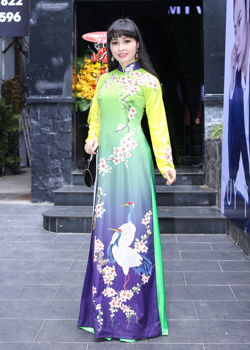 Trang Nhung bất ngờ khi Duy Trường xin lỗi trên sân khấu