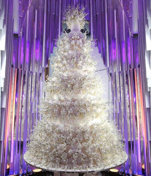 Adam Levine hát đám cưới với cátxê 2 tỷ đồng