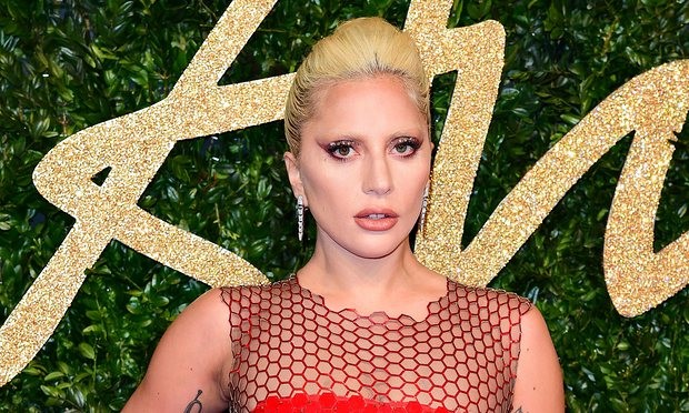 Lady Gaga xem xet dong phim cua Bradley Cooper hinh anh 2