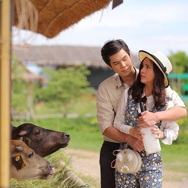 “Song Hye Kyo Thái Lan” Aom và chàng hotboy Win “Tuổi Nổi Loạn” bên nhau cực ngọt! - Ảnh 9.