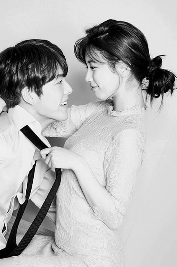 Suzy - Kim Woo Bin khiến fan 'xịt máu mũi' với loạt cảnh ôm ấp ngọt ngào trong hậu trường chụp poster