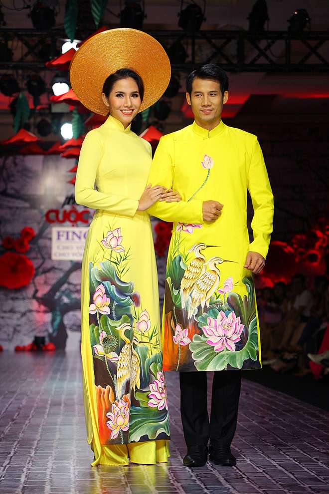 BST ao dai doi noi bat tren san dien mua cuoi Viet hinh anh 1