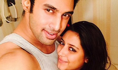 Pratyusha Banerjee và bạn trai Rahul Raj Singh khi cô còn sống.