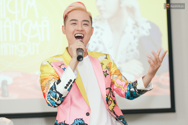 Thanh Duy quậy hết cỡ cùng Khởi My, Kelvin Khánh trong ngày ra mắt album mới - Ảnh 4.