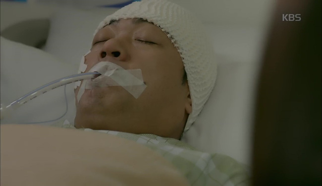 “Uncontrollably Fond”: Kim Woo Bin tặng gấu cho Suzy khiến nữ sinh khác đứng hình - Ảnh 23.
