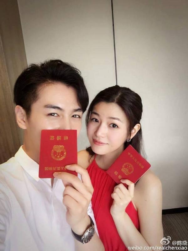 Điểm mặt những cặp đôi Hoa ngữ  ăn cơm trước kẻng 