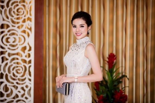 hh ky duyen lay lai phong do sau scandal di tre, mac xau - 7