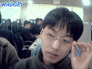 idol-kpop-xau-dep-duoc-chung-minh-qua-anh-webcam-truoc-debut-5