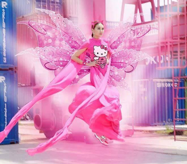 Hình ảnh nữ tính của Thanh Hằng với váy hồng được khá nhiều khán giả hâm mộ yêu thích và họ thỏa sức chế ảnh thần tượng của mình.