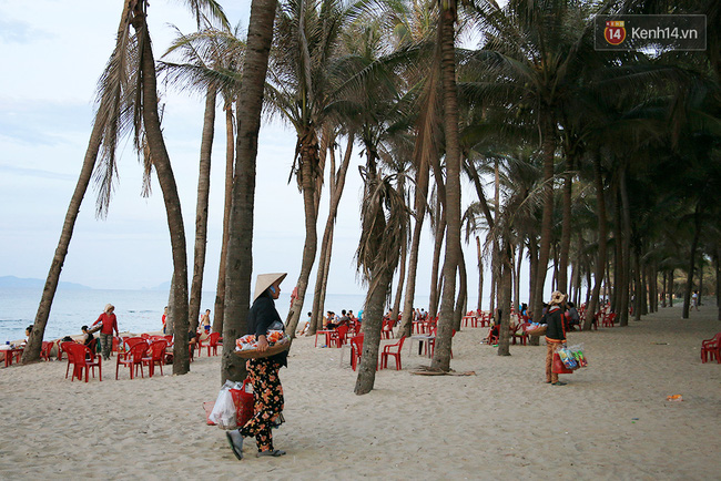 Từng lọt top 25 bãi biển đẹp nhất châu Á, nhưng giờ thì Cửa Đại chằng chịt những vết thương! - Ảnh 7.