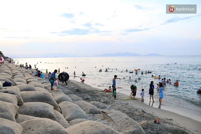 Từng lọt top 25 bãi biển đẹp nhất châu Á, nhưng giờ thì Cửa Đại chằng chịt những vết thương! - Ảnh 6.