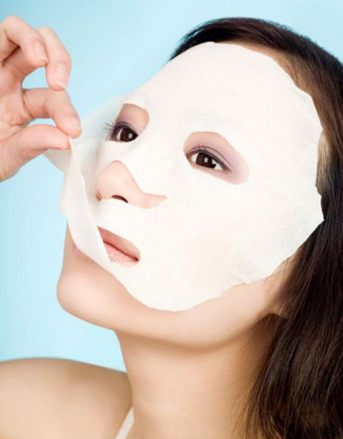 Miếng giấy mặt nạ giúp hạn chế tình trạng vàng da.
