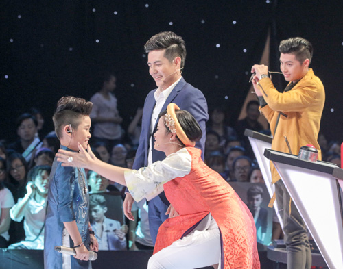 Noo Phước Thịnh, Đông Nhi &#34;chặt chém&#34; hết cỡ tại The Voice Kids - 3