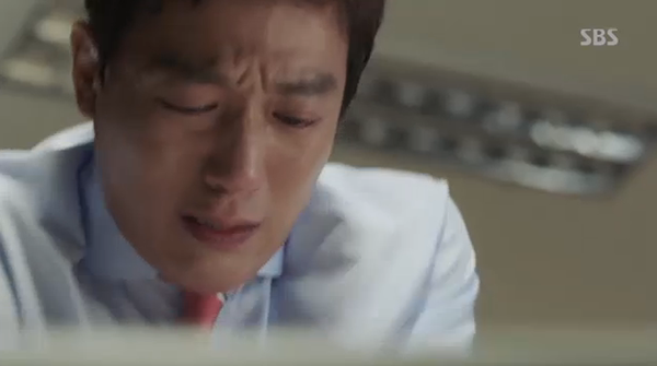 “Doctors”: Xem kìa, Park Shin Hye cuối cùng đã biết ghen! - Ảnh 35.