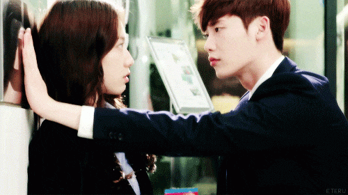 lee jong suk: nam than xu han chuyen dong phim "khong binh thuong" - 18