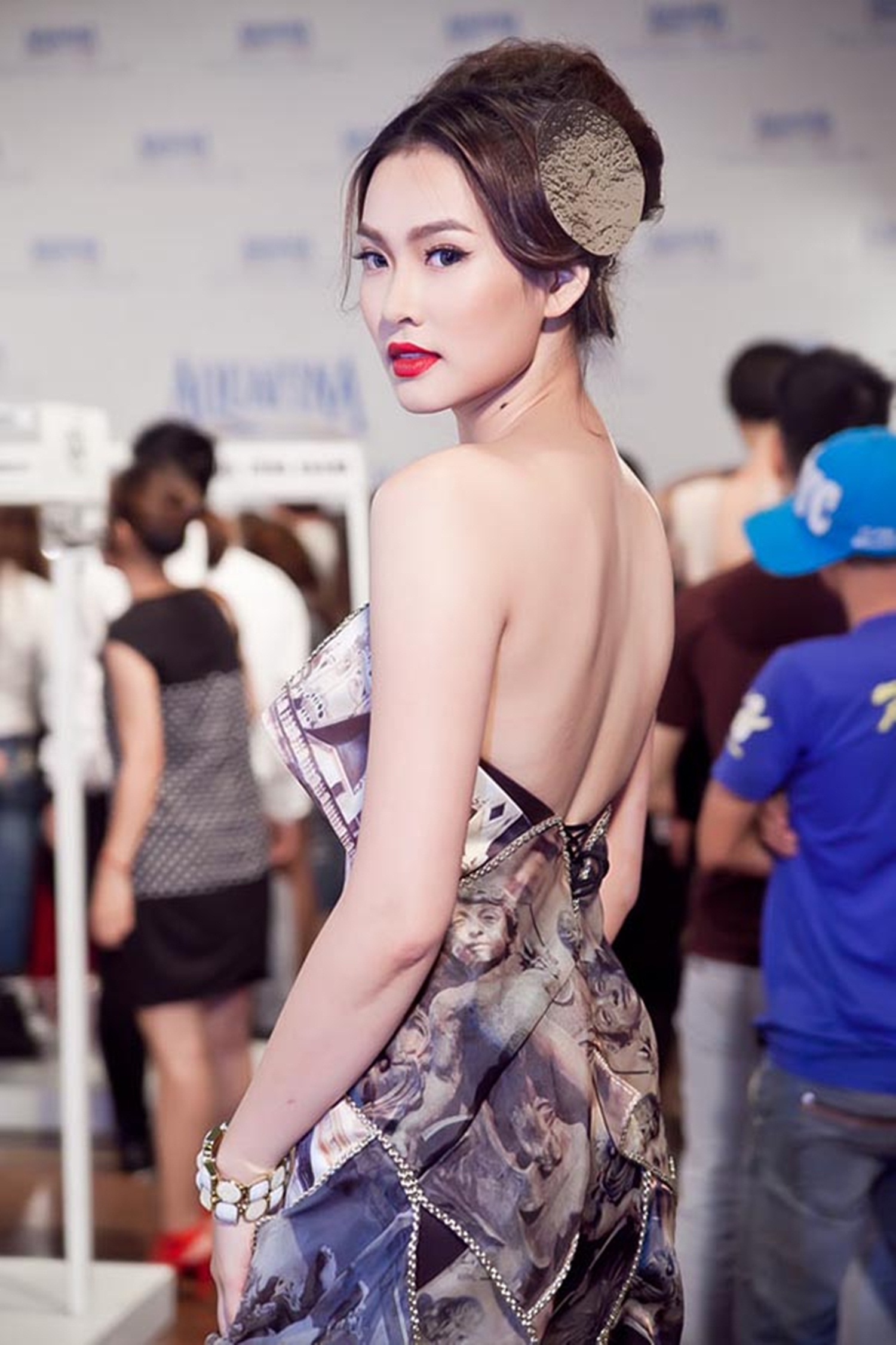 Hiện tại, Vương Thu Phương cũng đã có cuộc sống yên bình hơn sau những ồn ào tại cuộc thi “Hoa hậu Việt Nam 2012”. Cô tập trung kinh doanh và xuất hiện cầm chừng trong vai trò người mẫu.
