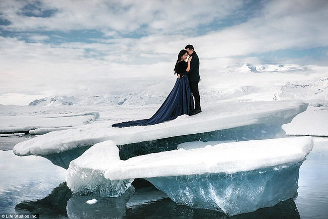 Chán các studio tẻ nhạt, cặp đôi này kéo nhau lên đỉnh núi lửa và sông băng để chụp ảnh cưới - Ảnh 3.
