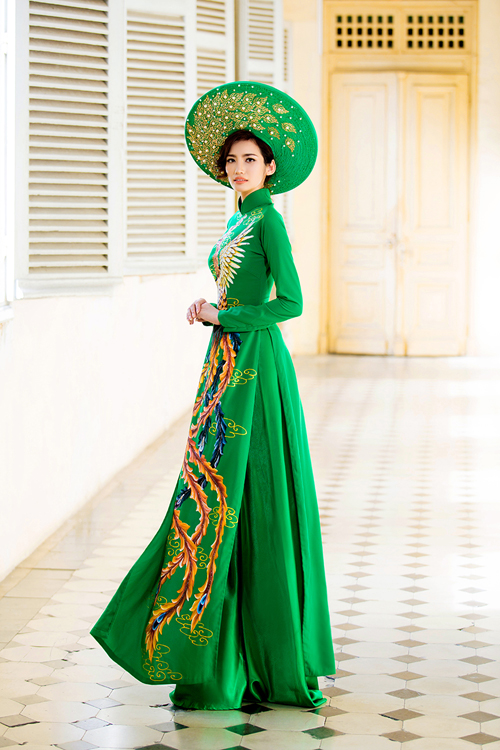 truc-diem-long-lay-voi-ao-dai-cuoi-truyen-thong-5