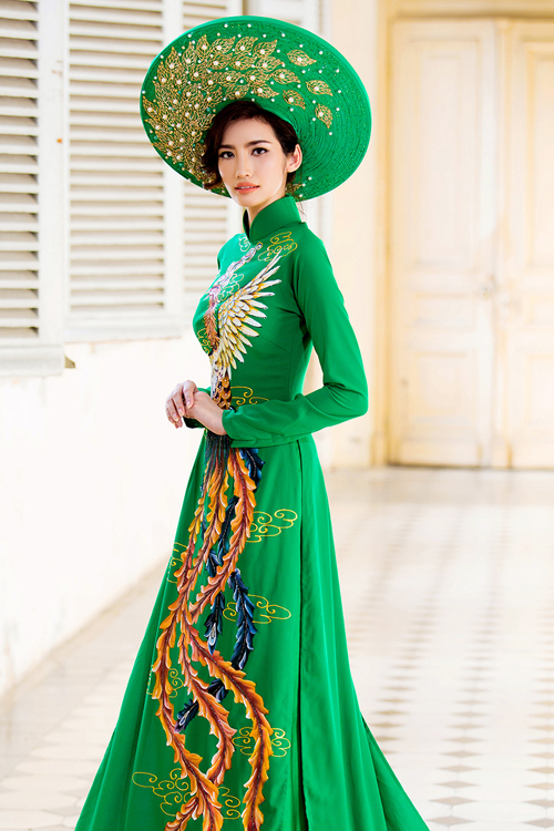 truc-diem-long-lay-voi-ao-dai-cuoi-truyen-thong-6