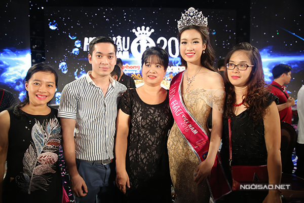 Mẹ Đỗ Mỹ Linh:  Con gái tôi sống đơn giản và hồn nhiên 