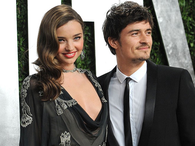 Orlando Bloom xấu hổ về loạt ảnh nhạy cảm trên biển