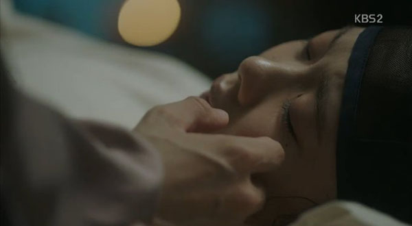 Moonlight: Thế tử Park Bo Gum đánh dấu chủ quyền Kim Yoo Jung, rating chạm mốc 20% - Ảnh 20.