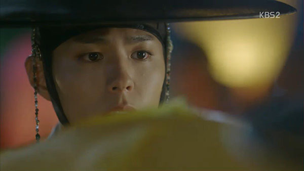 Moonlight: Thế tử Park Bo Gum đánh dấu chủ quyền Kim Yoo Jung, rating chạm mốc 20% - Ảnh 23.