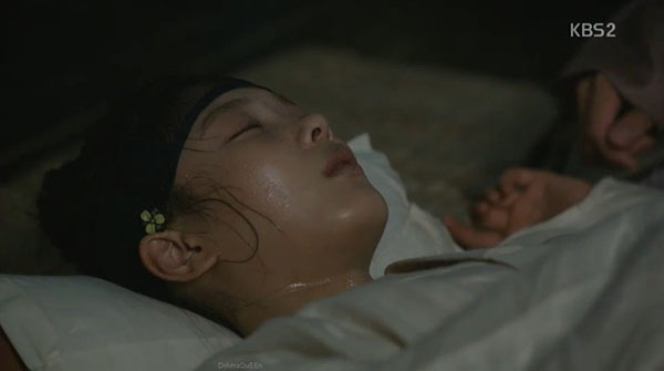 Moonlight: Thế tử Park Bo Gum đánh dấu chủ quyền Kim Yoo Jung, rating chạm mốc 20% - Ảnh 19.
