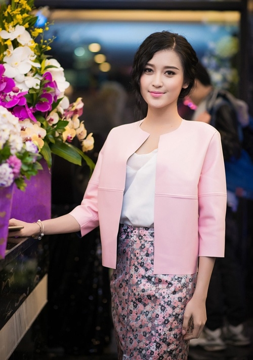 Những pha mặc xấu 'đau đớn' của các Hoa hậu Việt