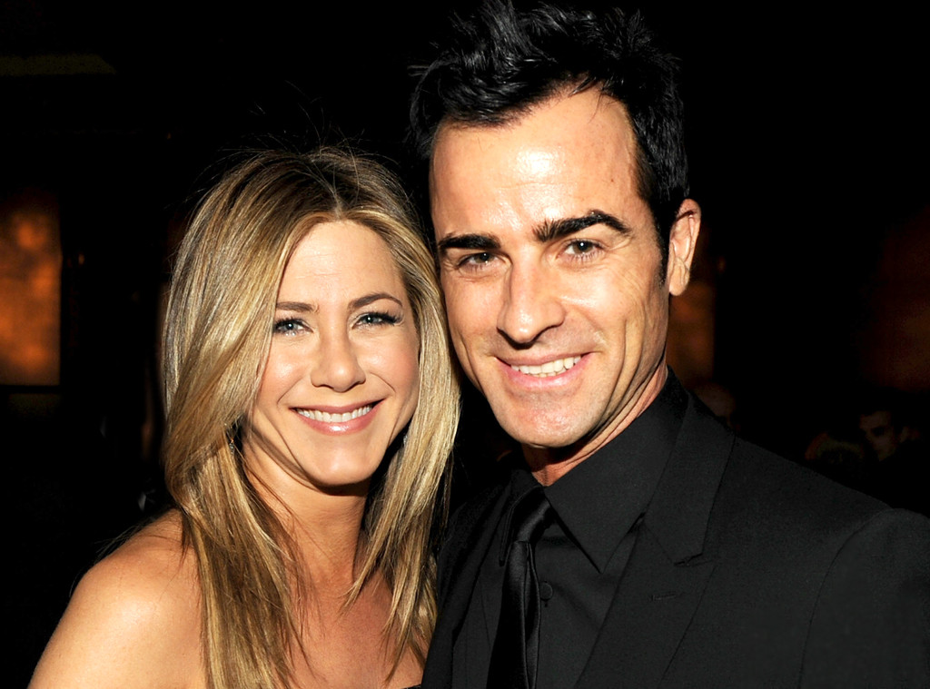 Vừa mãn nguyện vì Brangelina ly hôn, Jennifer Aniston lại bị đồn chia tay chồng
