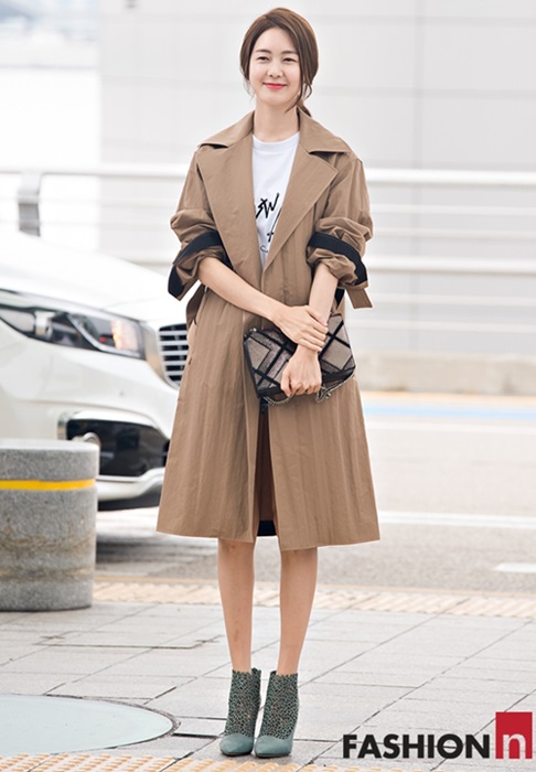 dau-thu-loat-sao-han-cung-dien-ao-trench-coat-3