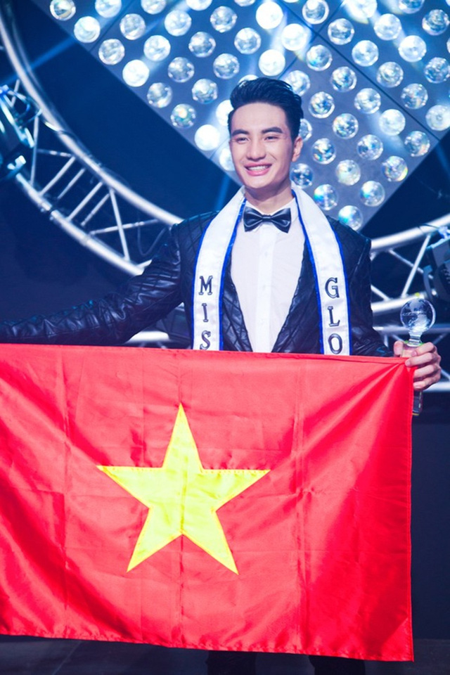 Nguyễn Văn Sơn vẫn là thí sinh có ngoại hình nổi bật nhất với chiều cao 1m93. Không chỉ vậy, anh còn được đánh giá khá cao vì thân hình chuẩn và giành giải phụ thí sinh được yêu thích nhất trên internet.